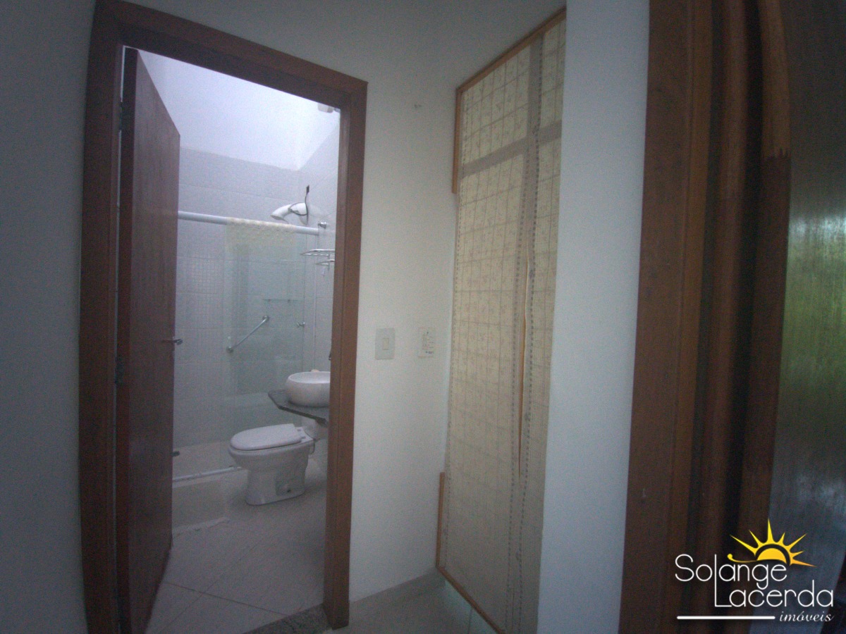 Bela Casa Térrea - Piscina - Escritura Definitiva