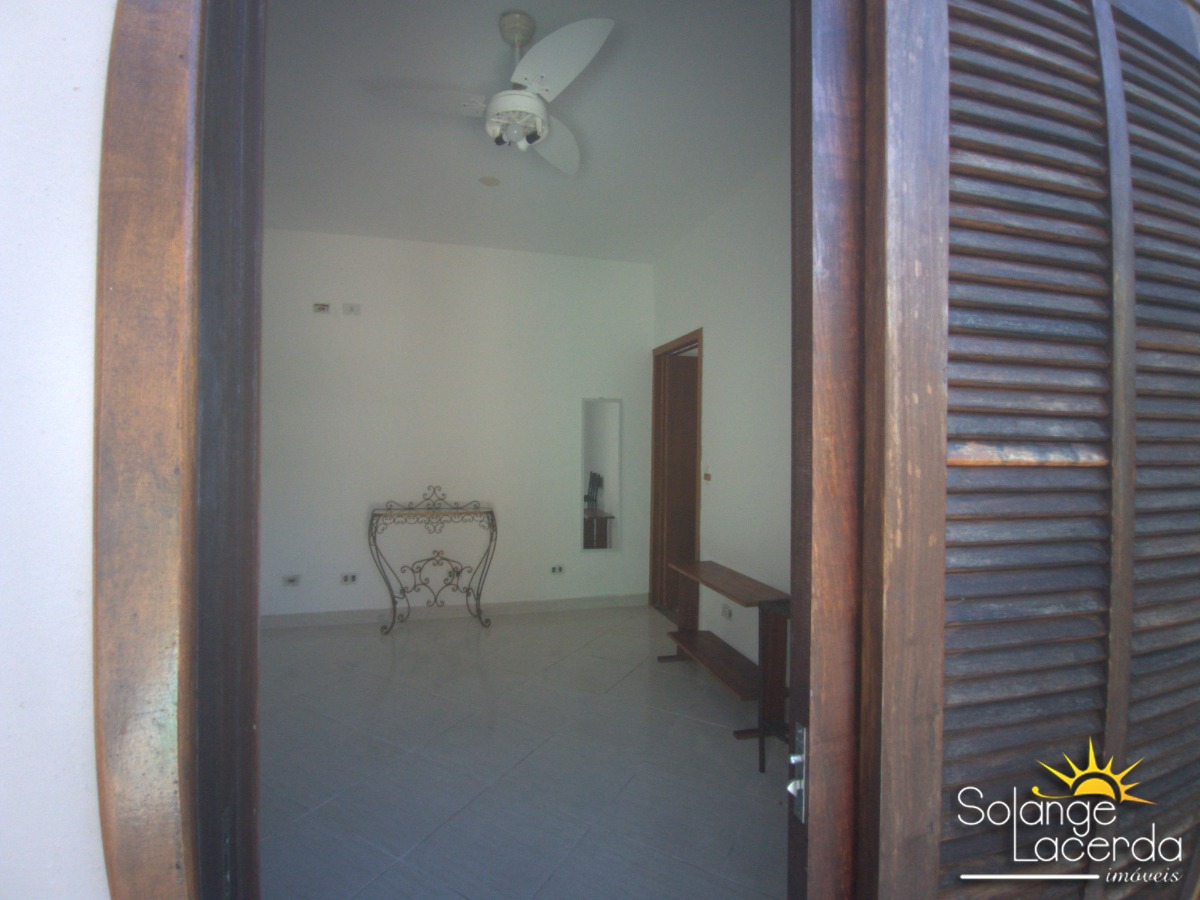 Bela Casa Térrea - Piscina - Escritura Definitiva