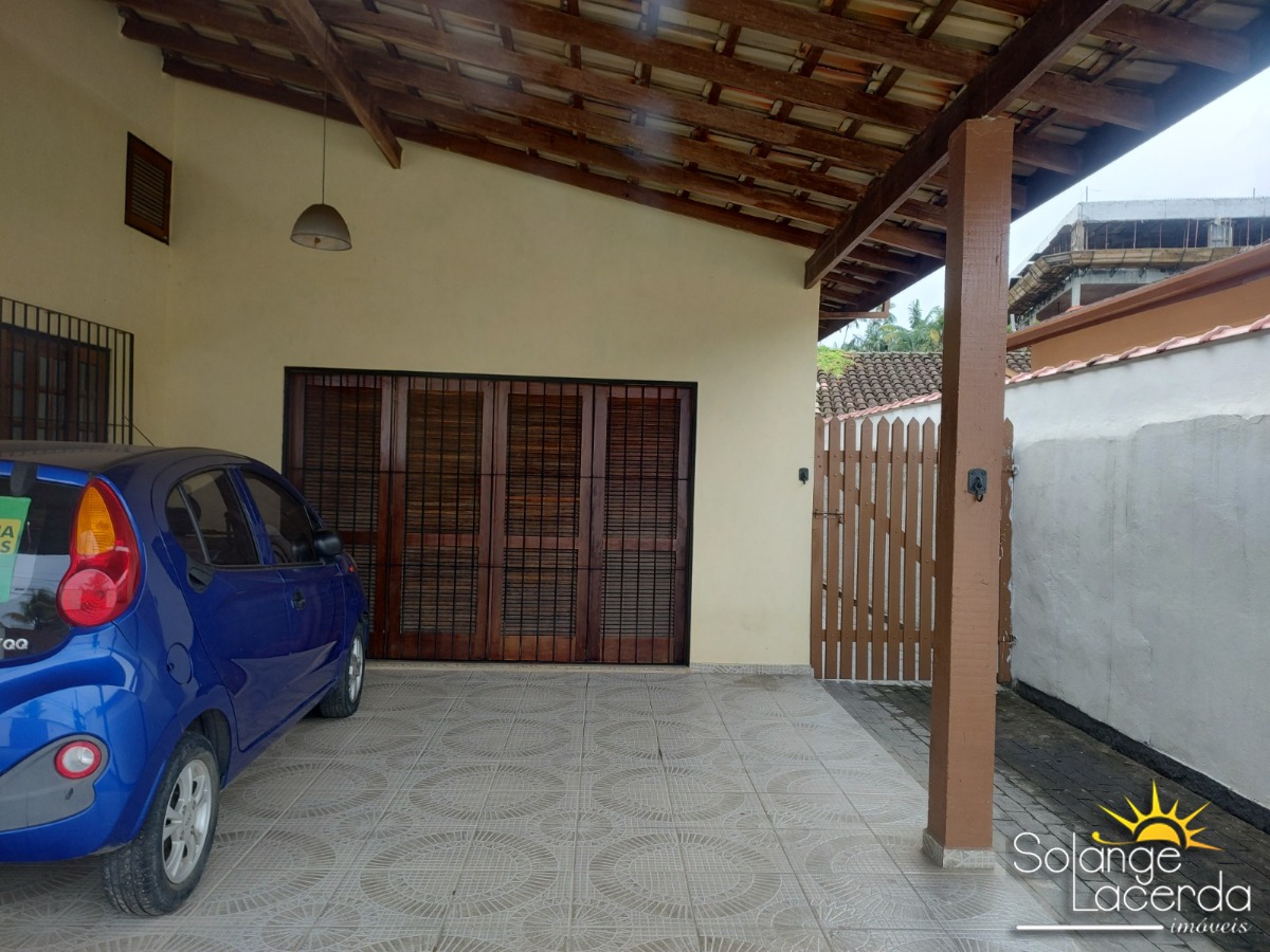 Pertinho da Orla do Itaguá - Ampla e Arejada - 3 Dormitórios (1 Suíte)
